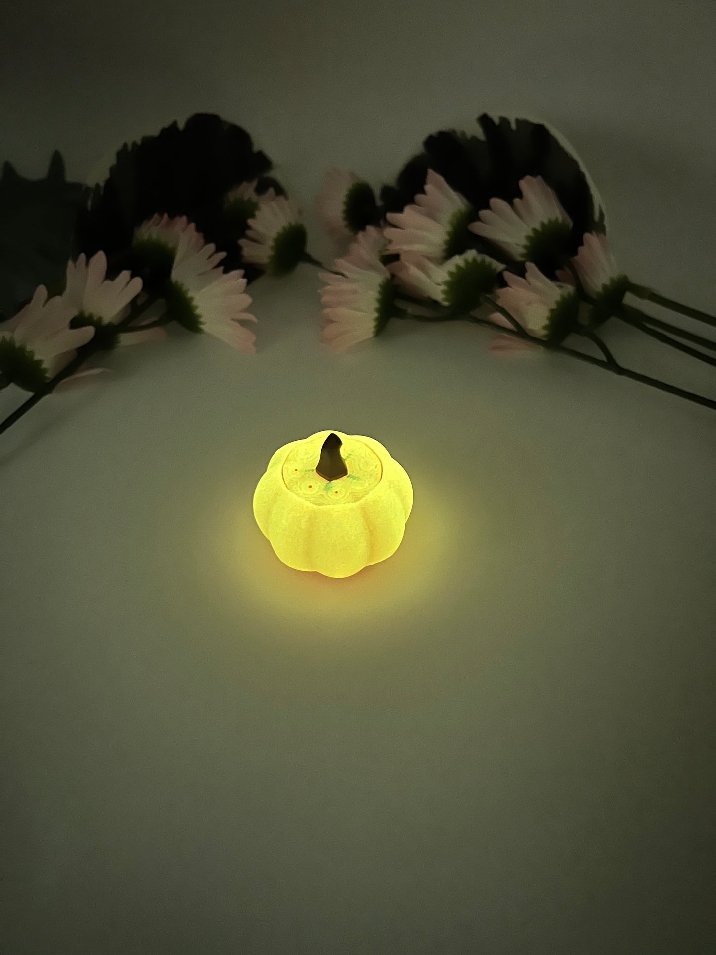 Mini Glow in the Dark Pumpkin Clicker Keycap