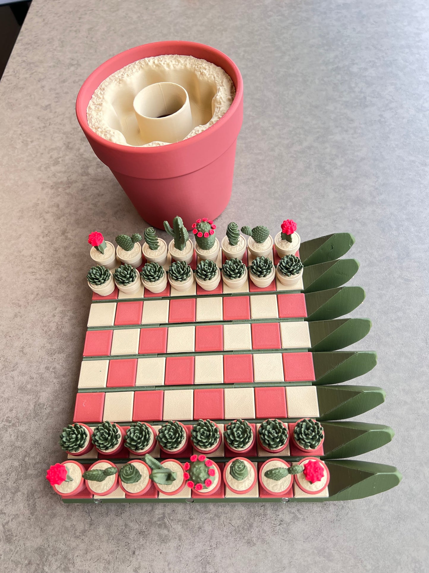 3D Cactus Plant Chess Set (magnetic)