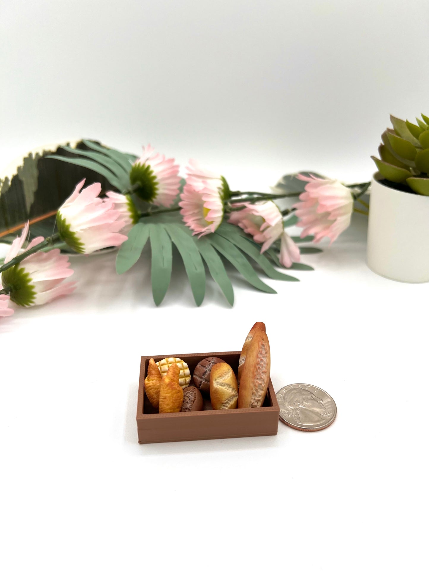 Bakery: Miniature Bread Basket (8 Handmade Pieces)