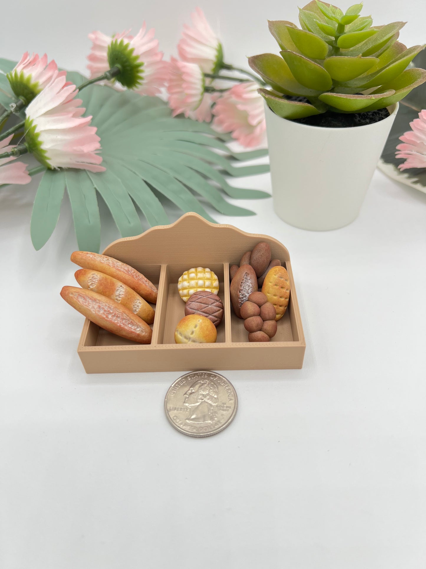 3D Miniature Bakery Bread Basket (1 piece)