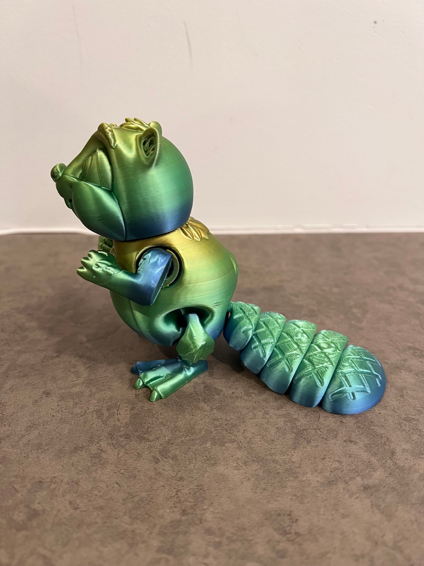 Articulated Beaver - Rainbow 3D-Printed – Poseable & Colorful